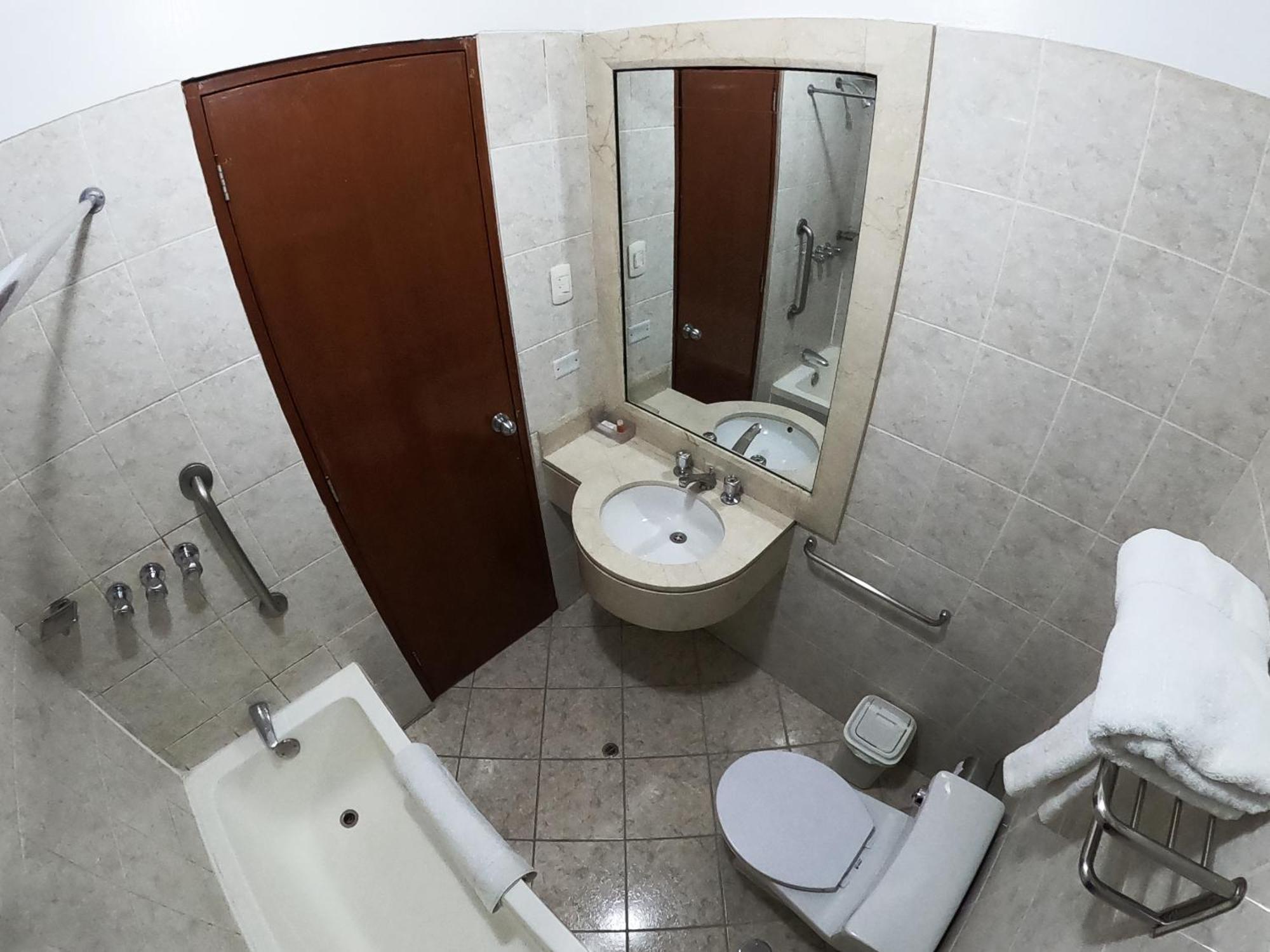 Hotel La Joya Huaraz  Bagian luar foto